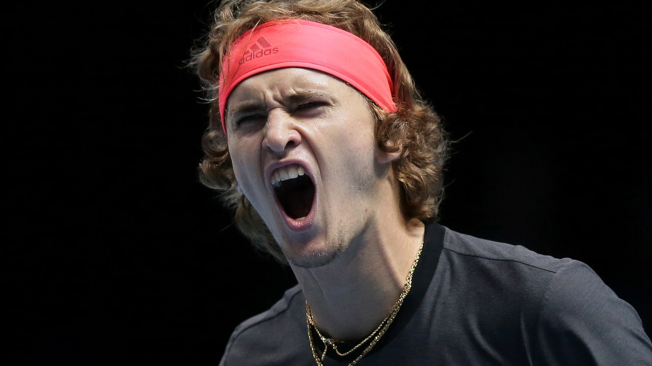 Zverev to face Federer in semifinals of the ATP Finals